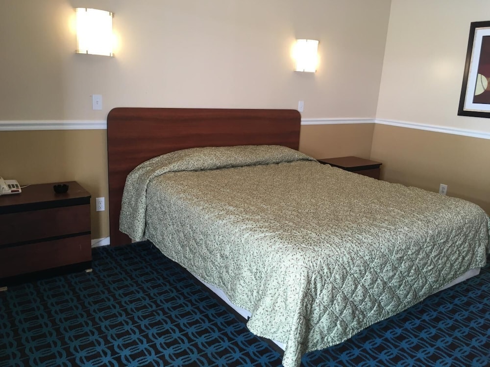 Shirley Motel
