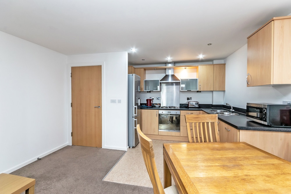 Racecourse Serviced Apartments