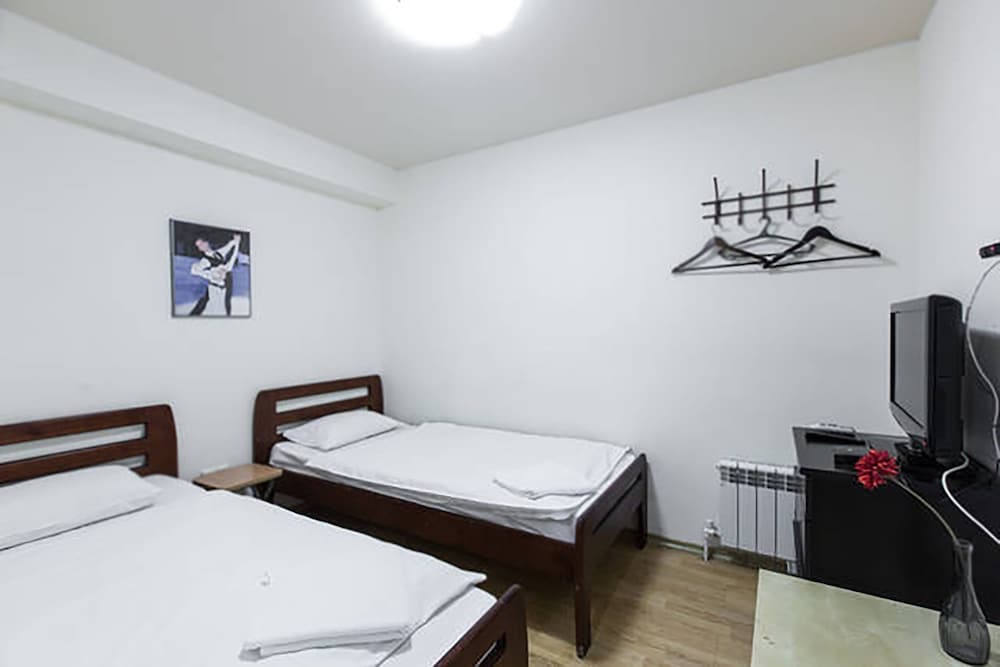 Dance Hotel