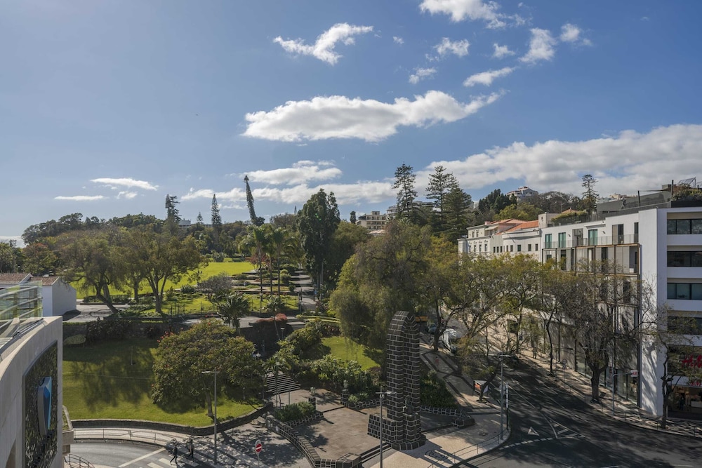 In the Heart of Funchal - The Mountain Apartment view 2