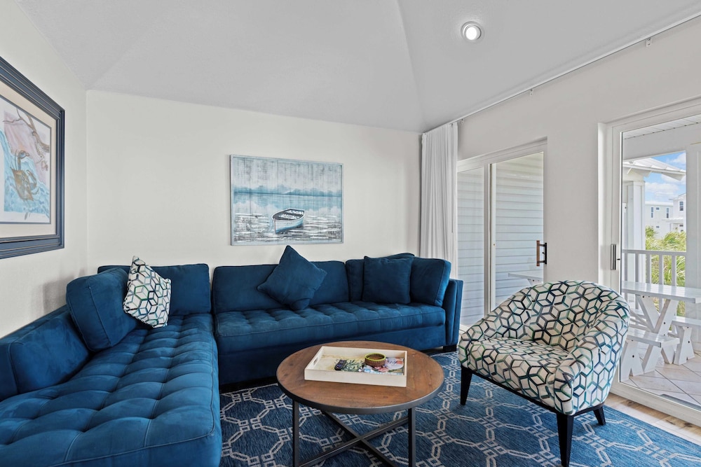 A Perfect Summer West by Avantstay Private Pool & Bikes