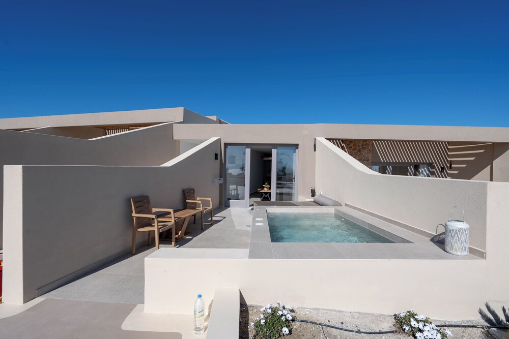 Illusion Suites