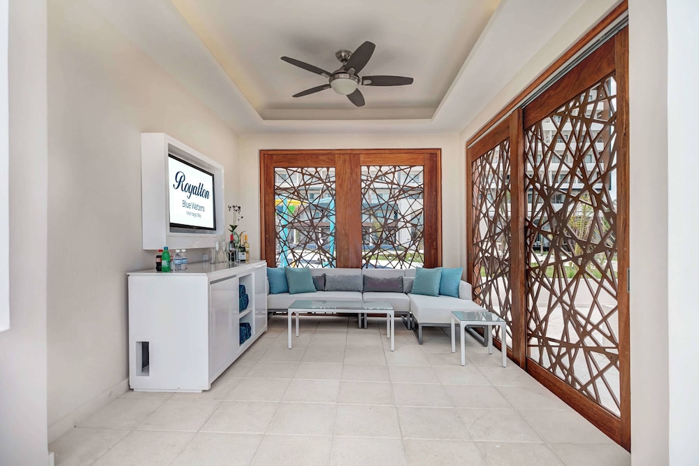 Jamaica Vacations - Royalton Blue Waters Montego Bay, An Autograph Collection All Inclusive Resort - Property Image 81