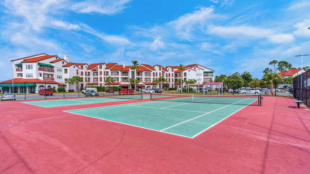 St. Thomas Square