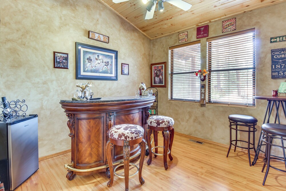 Outdoor Oasis: Family-friendly Cabin in Show Low!