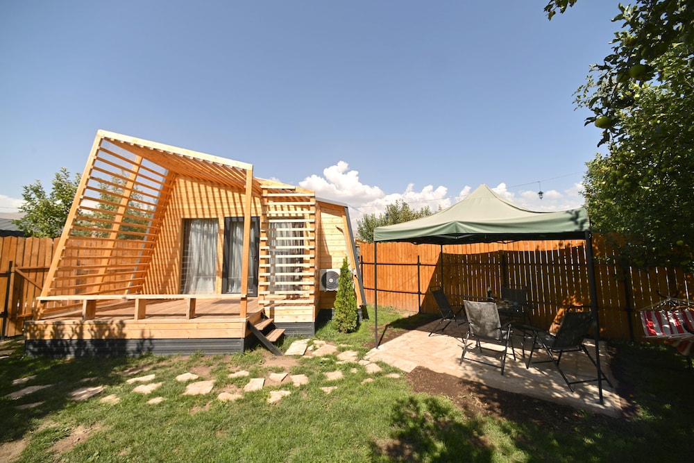 Hidden Garden Resort