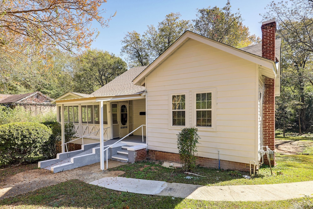 'doris & Susan's Place' - Historic Tuskegee Home