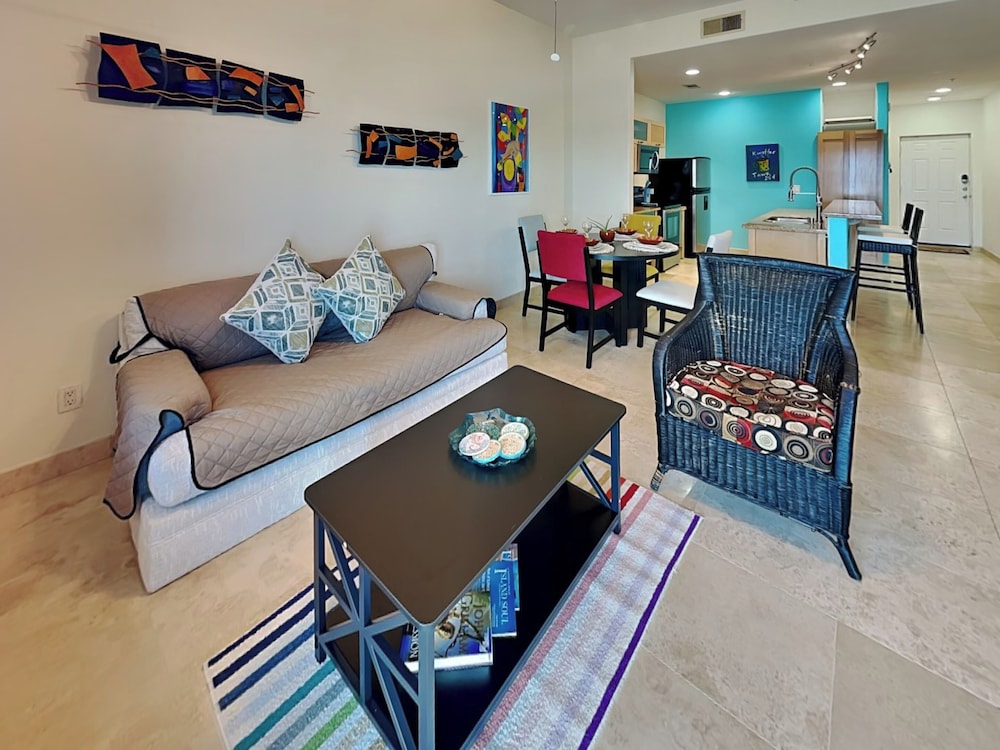 Sea Breeze by Ryson Vacation Rentals