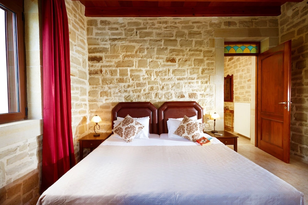 disCrete Villa Loutra en Rethymno — bedroom