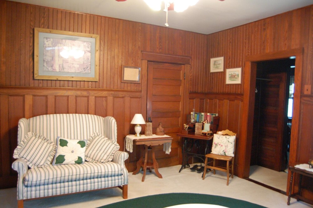 Mountain Laurel Inn