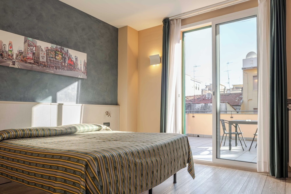 Hotel 3 Comfort and Serenity Heart of Ventimiglia photo 2