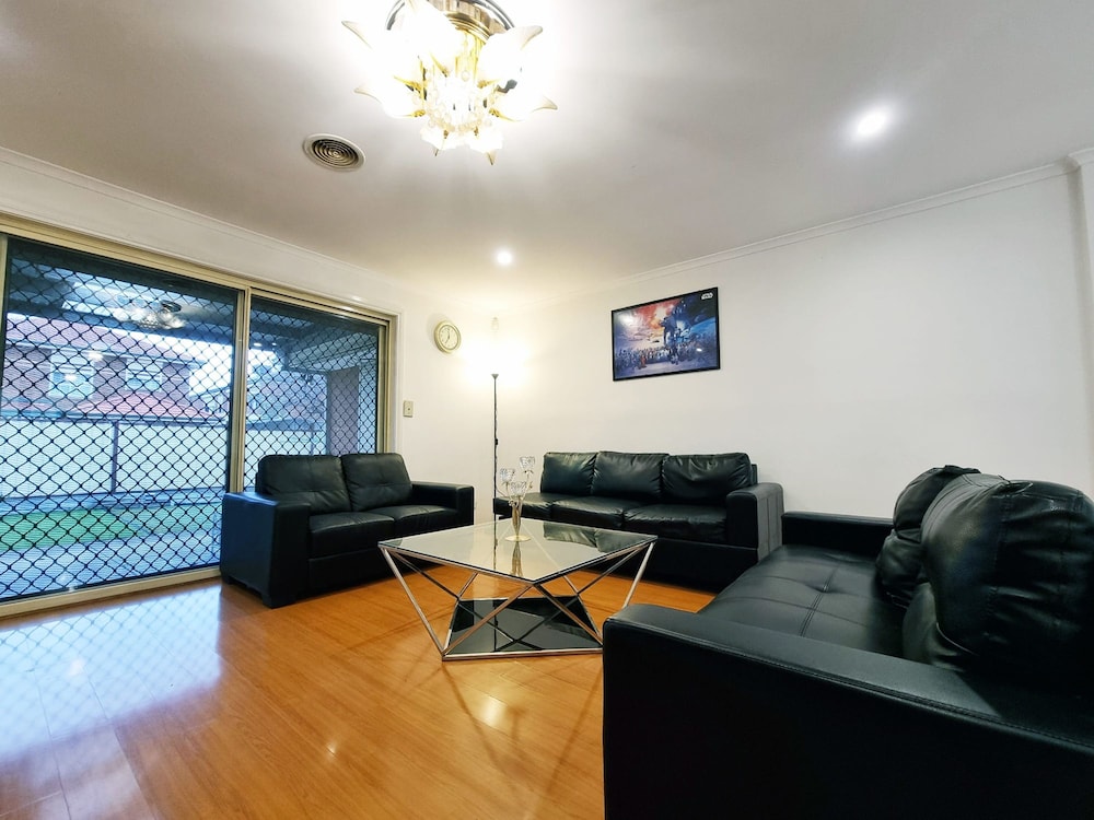 5 Bedrooms Spacious Home