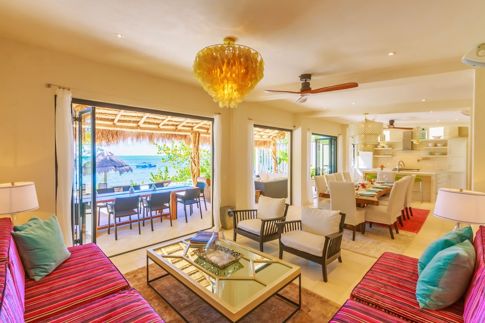 Villa Encantada by Coco B Isla