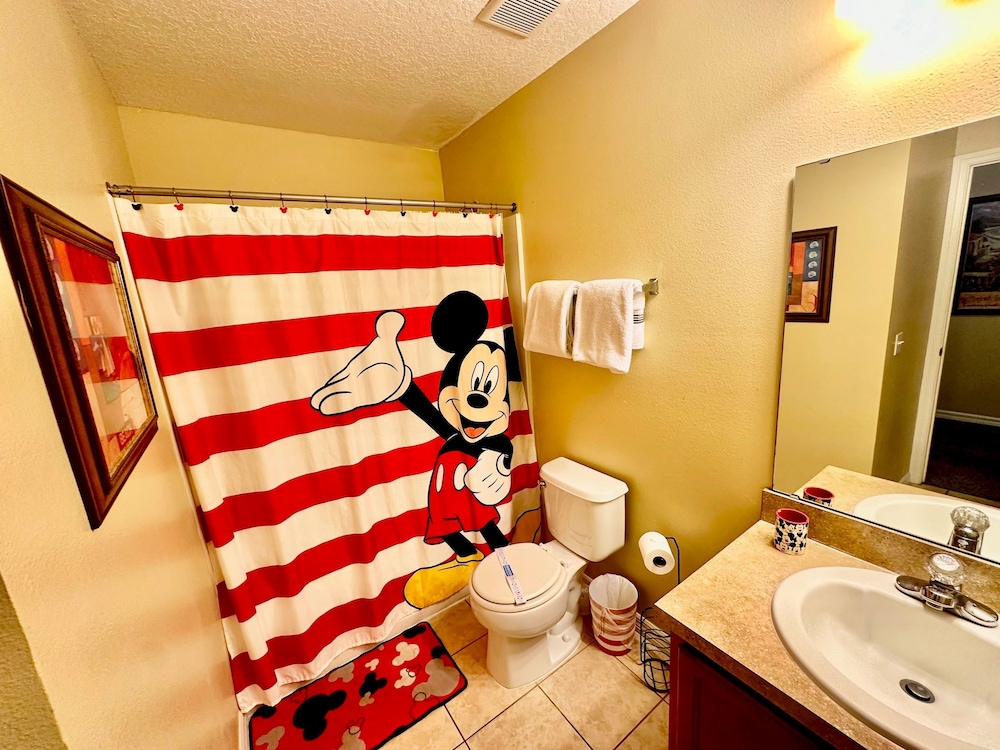 Luxury Compass 3BR Townhouse Near Disney Parks 2