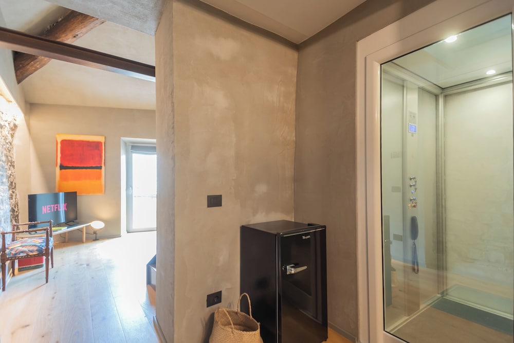 Urio's Castle Suites by Rent all Como