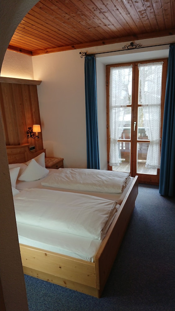 Gästehaus Pfatischer view 2