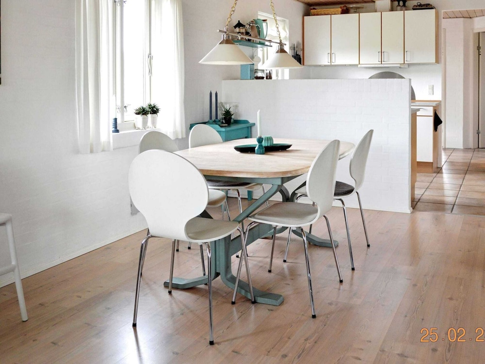 Stylish Holiday Home in Ålbæk near Beach view 4