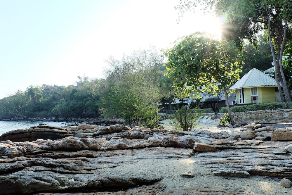 Nimmanoradee Resort