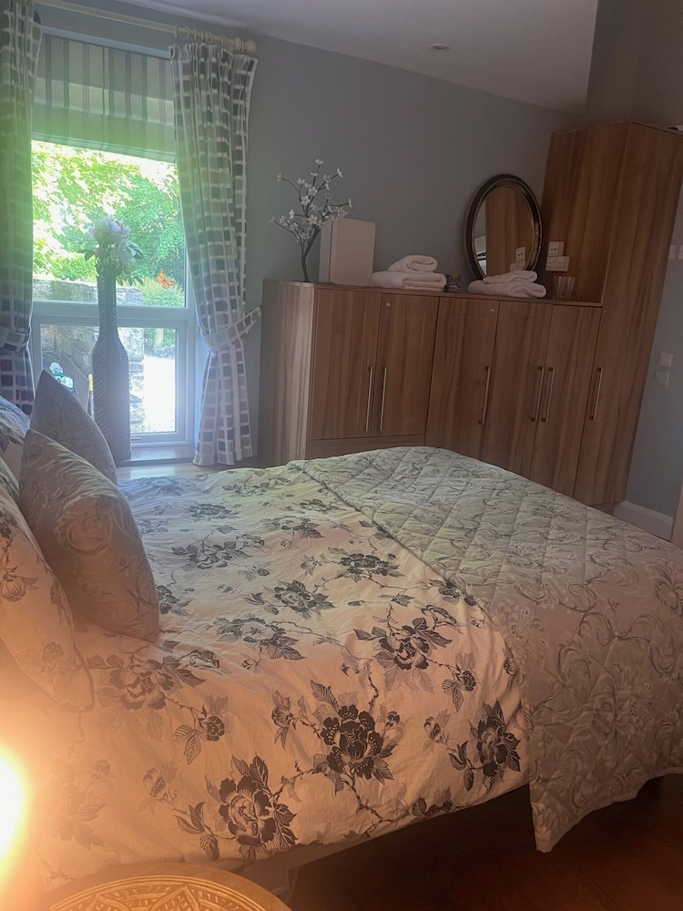 Stone Lodge B&B