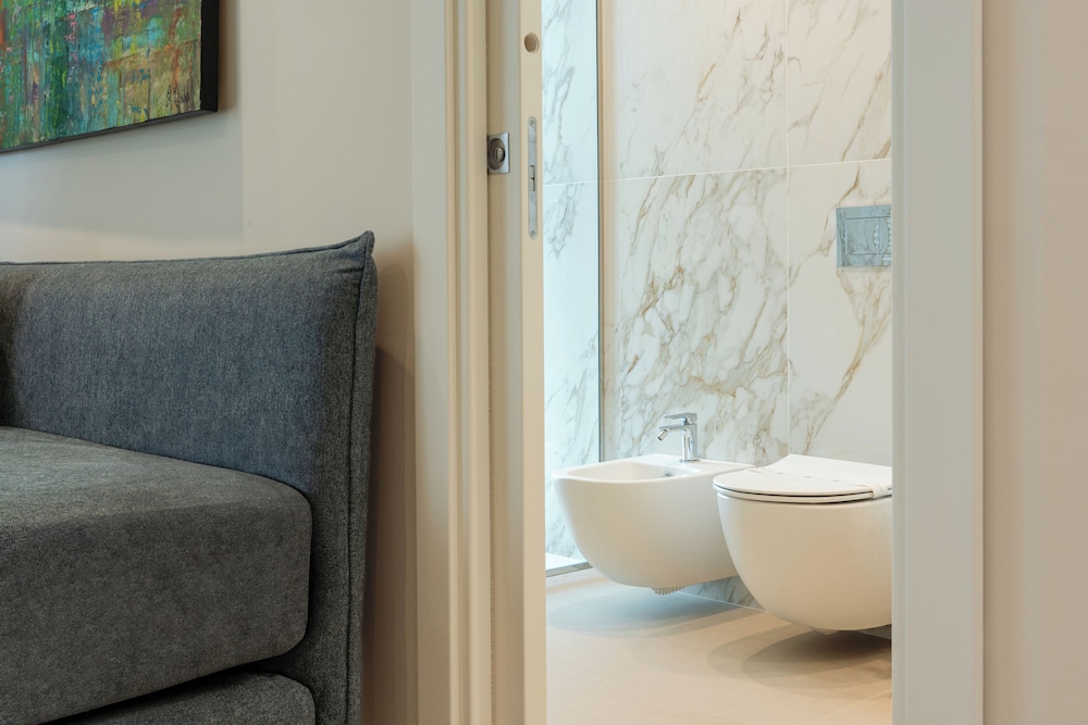 Hera rooms and suites