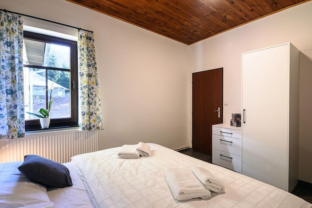 Luxe Villa in Bernartice Kkh045