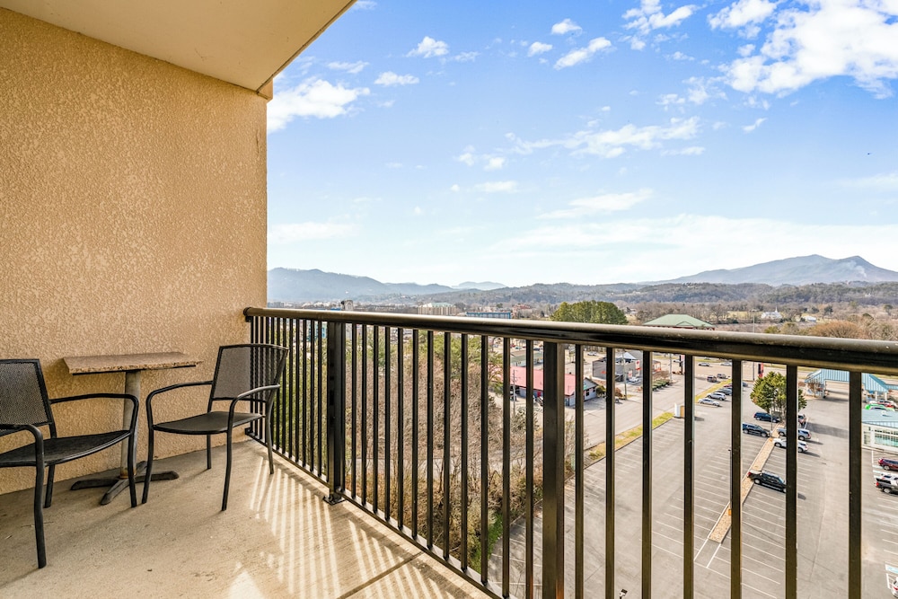 Eagles Landing 1BR Heaven
