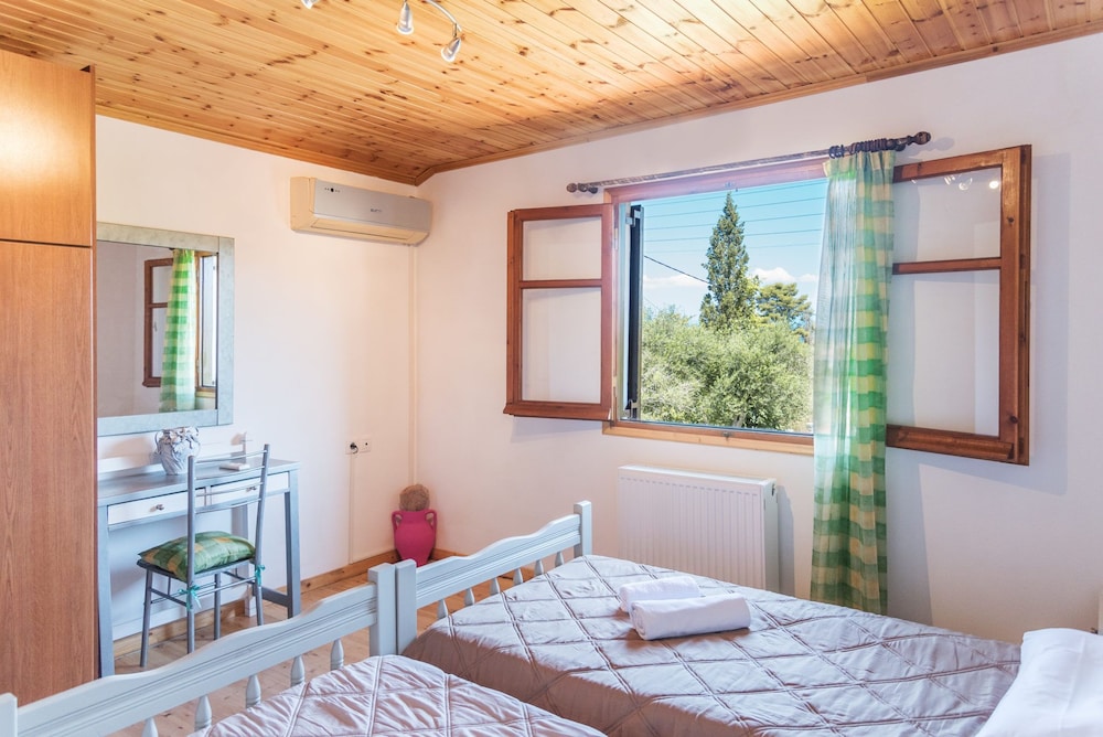 La Casa Al Mare  by CorfuEscapes view 3