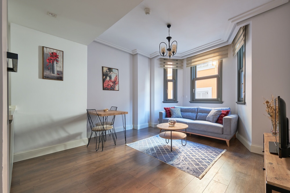 Taksim 360 Lagirio Residence