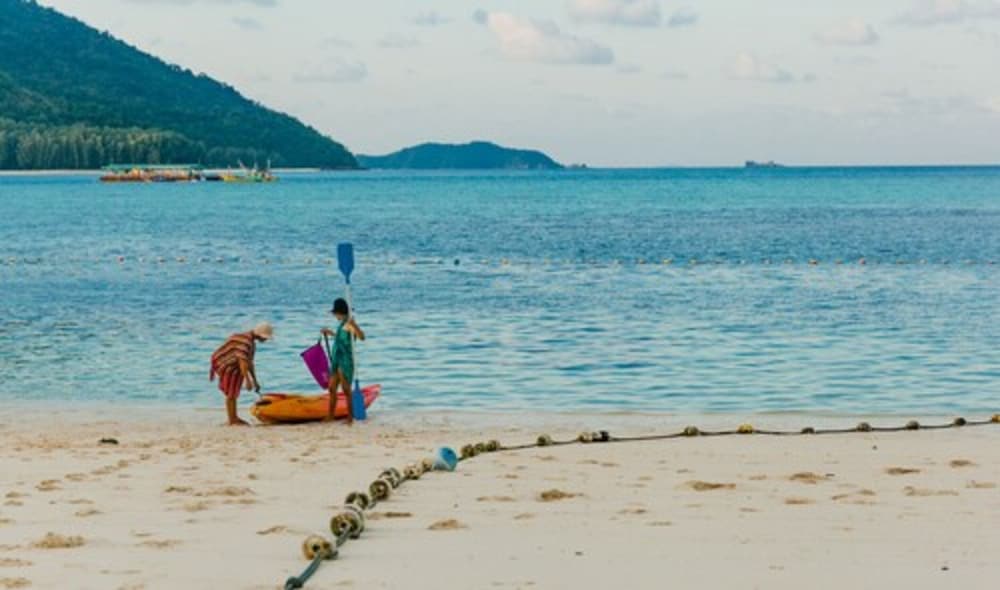 Lipe Beach Resort
