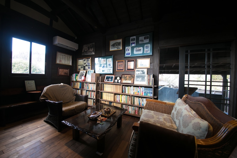 Shukubo Kawaseminoshou - The Kingfisher resort -