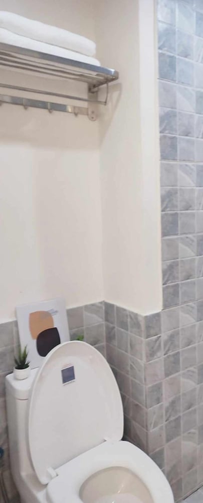 Cebu Vacations - Cozy Furnished Condo near I.T. Park - Property Image 22