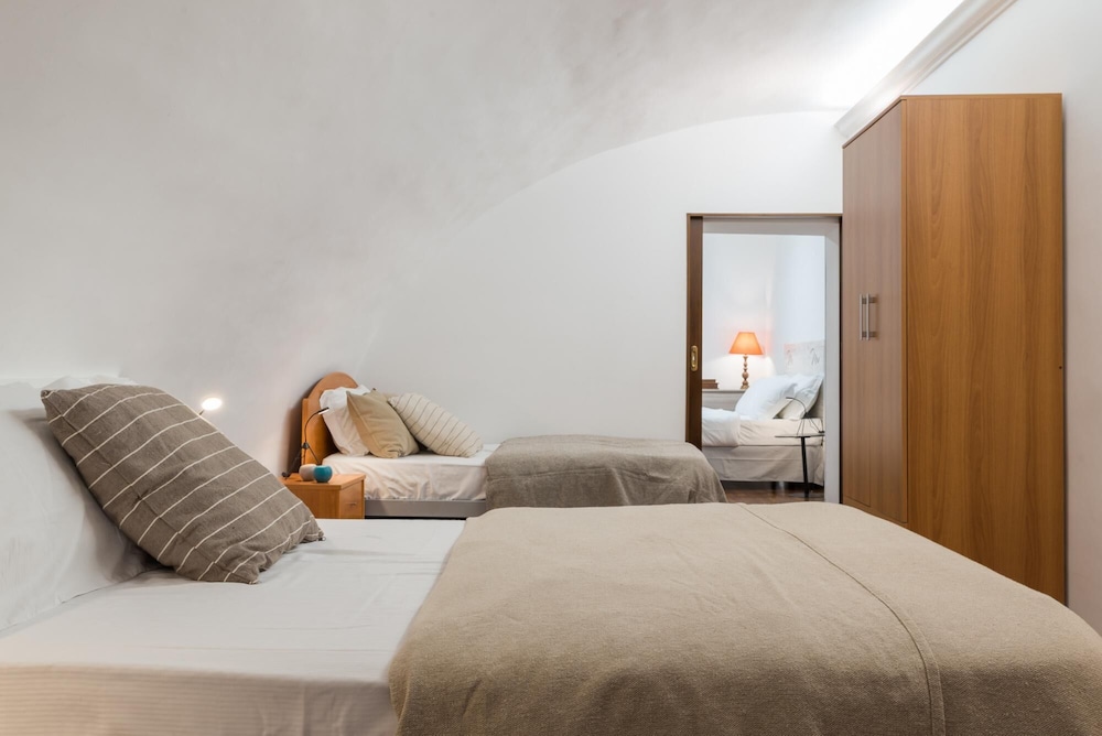 Classic Style Duplex Apartment by Wonderful Italy view 4