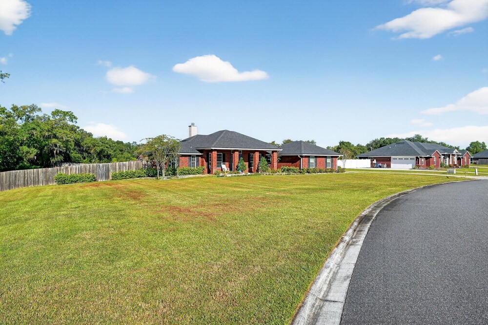 Floridays Manor 4 Bedroom Home