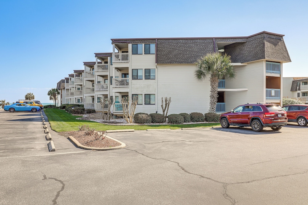Scenic Oceanfront Condo in Myrtle Beach!