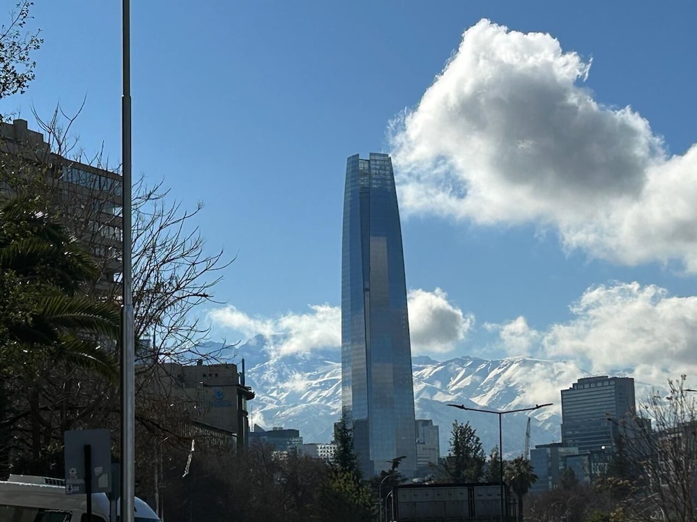 Orly Suites ll