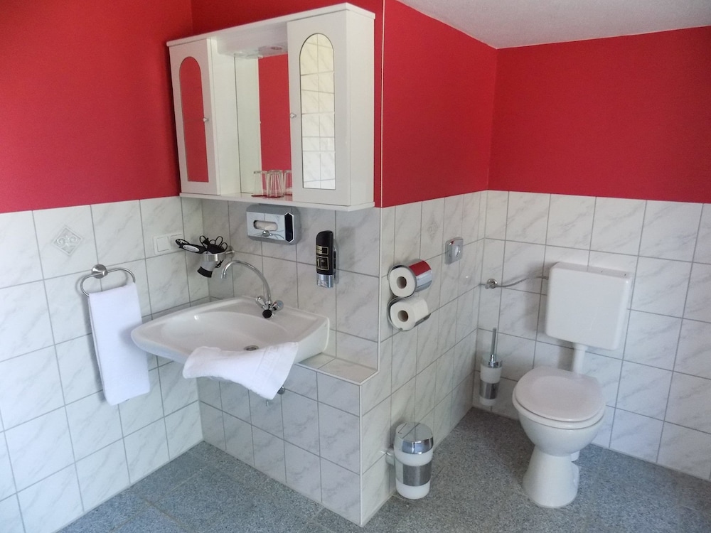 Heidehotel Jagdhof Dobra GmbH