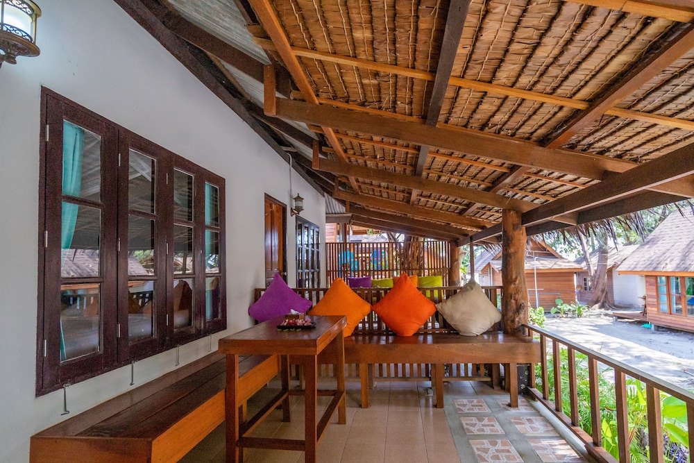 Lipe Beach Resort