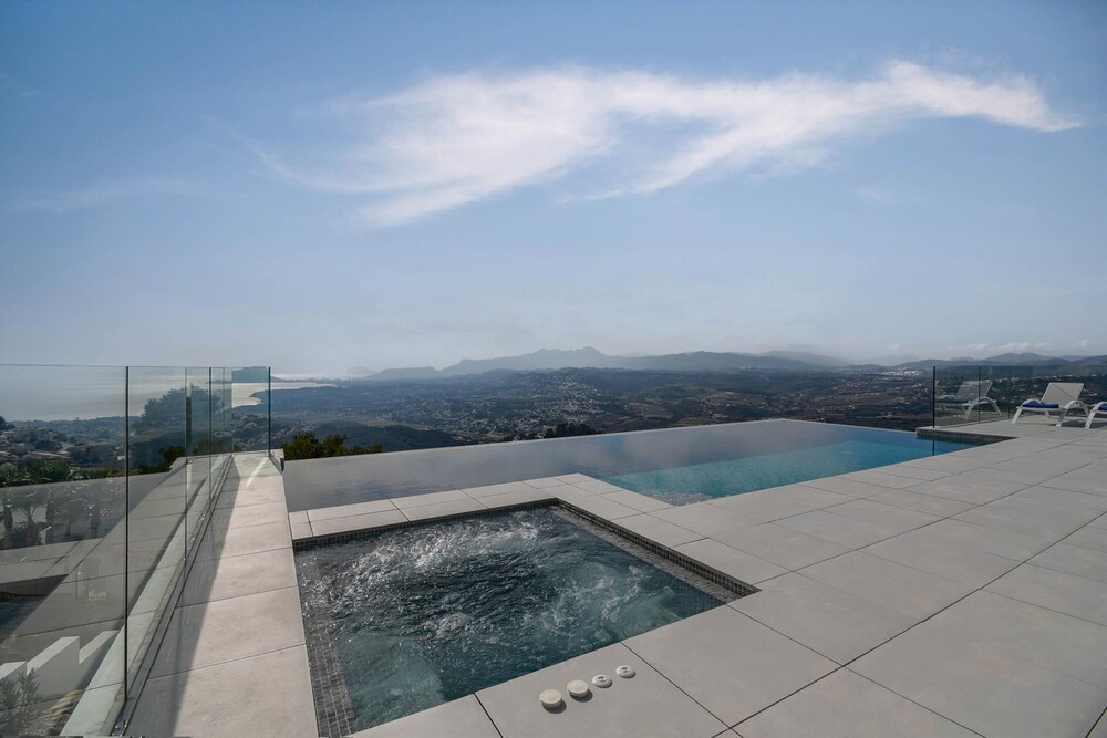 Villa Madi in Cumbre del Sol