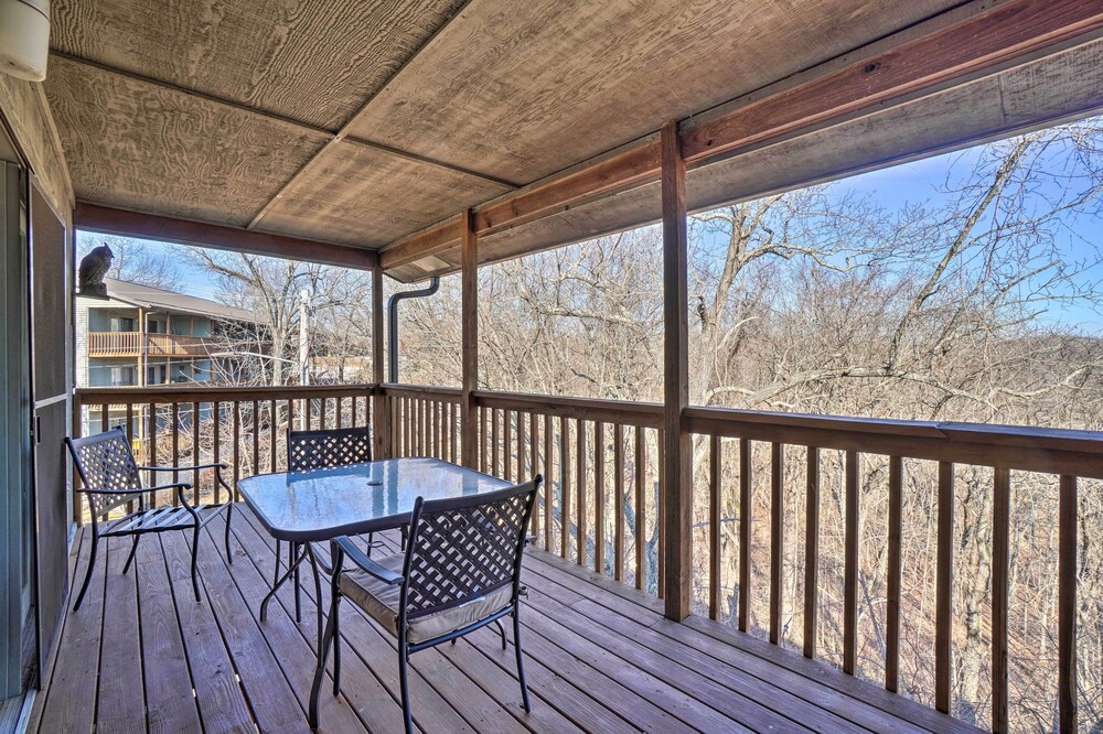 Branson West Condo Rental w/ Pool Access! view 5