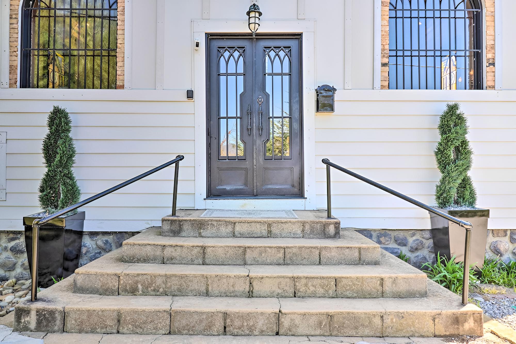 Iron Duff Chapel - Unique Escape w/ Mtn Views! view 4