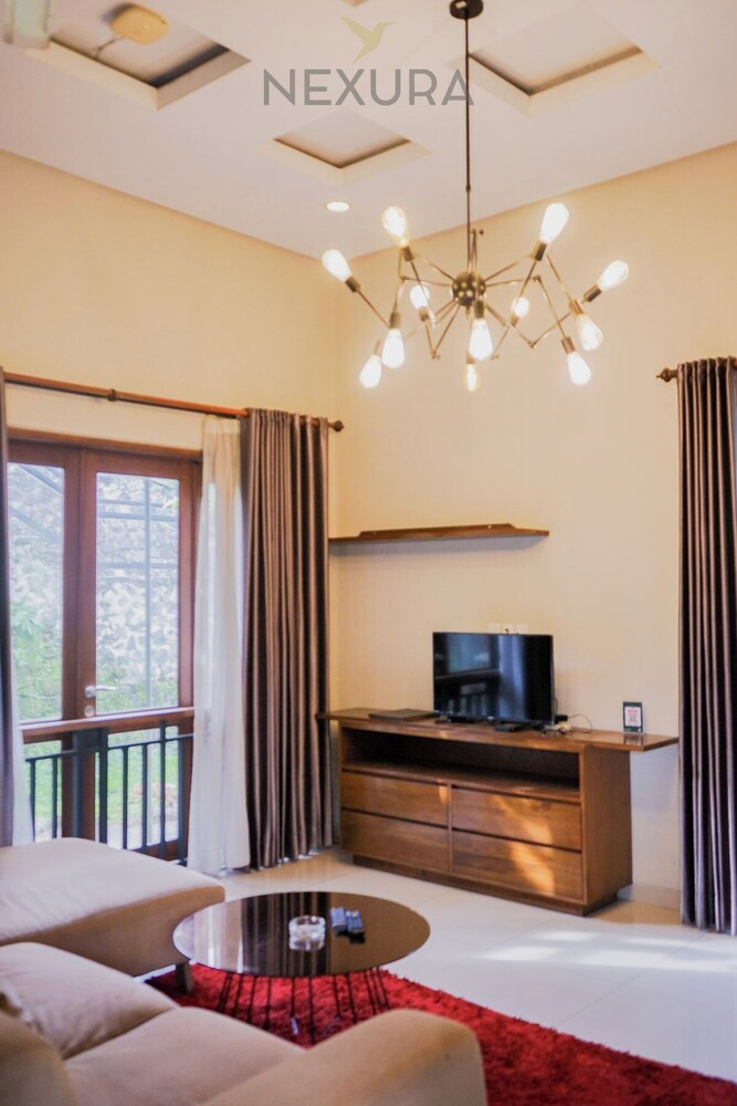 Jambu Klutuk Resort