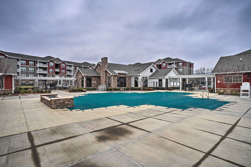 Modern Townhome 4 Mi to Downtown Frederick! view 3