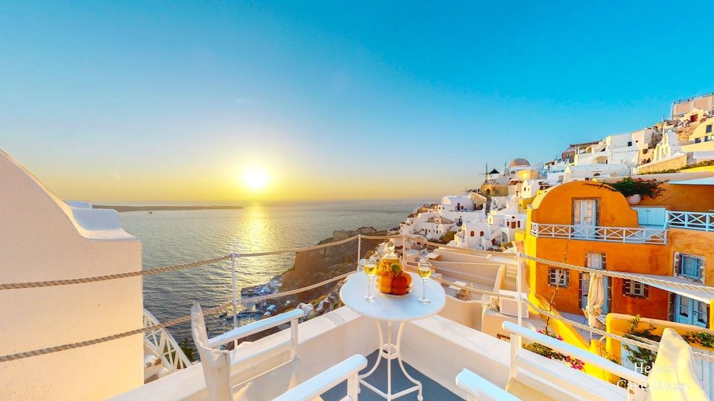 Santorini Paradise