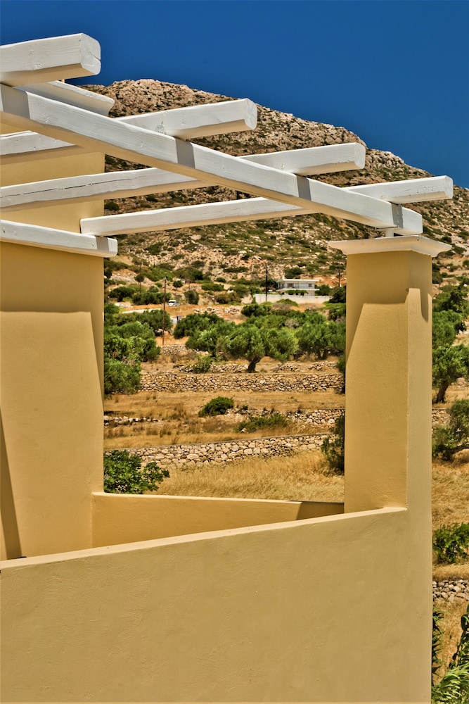 Elaia Villas