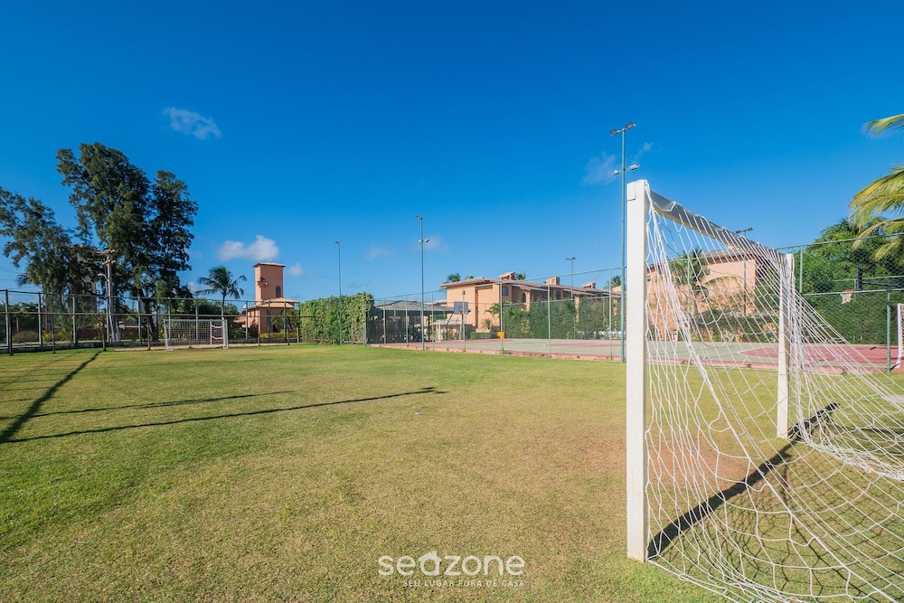 Condominium With Gym and Pool in Guarajuba - Camacari GSH