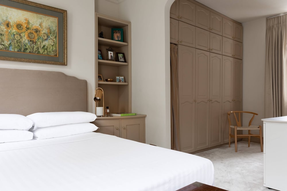 Molyneux Street II by Onefinestay