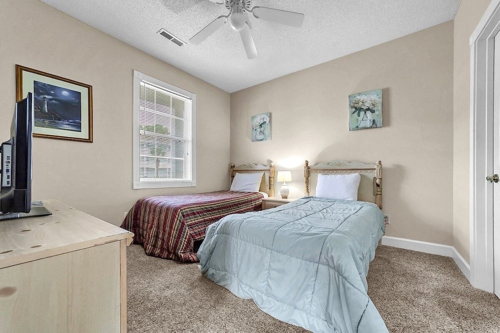 Magnolia Place 4665-104 2 Bedroom Condo