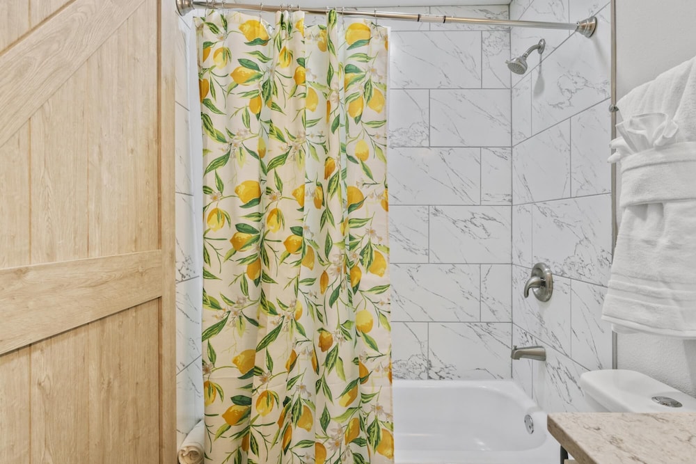Stylish Studio Downtown Evonify - Property Image 18