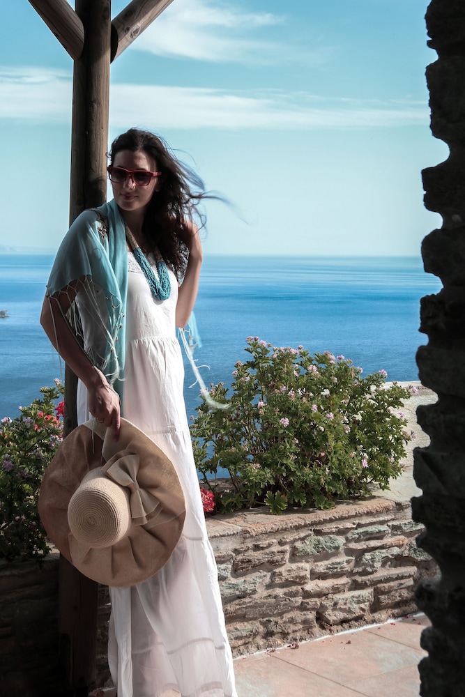 Aegean Castle Andros - Adults Only