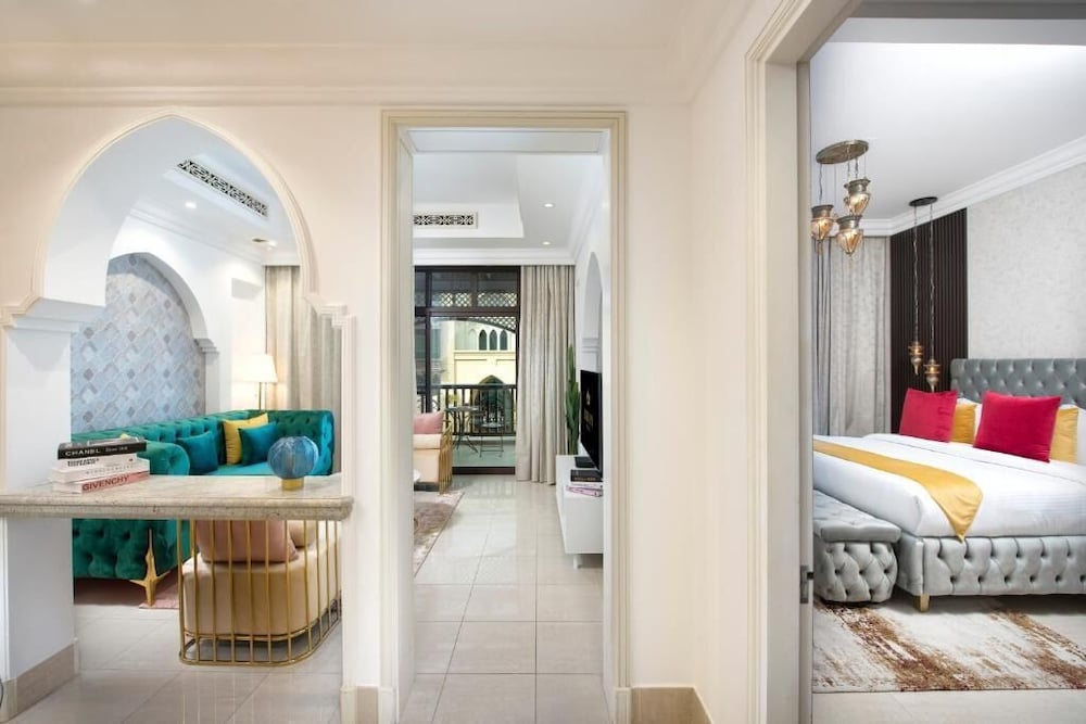 Durrani Homes - Souk Al Bahar Living Besides Burj khalifa & Fountain